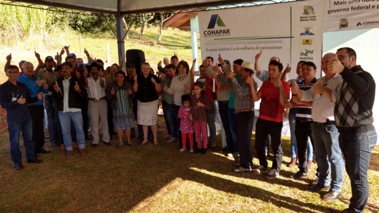 Administração Municipal Entrega casas do PNHR